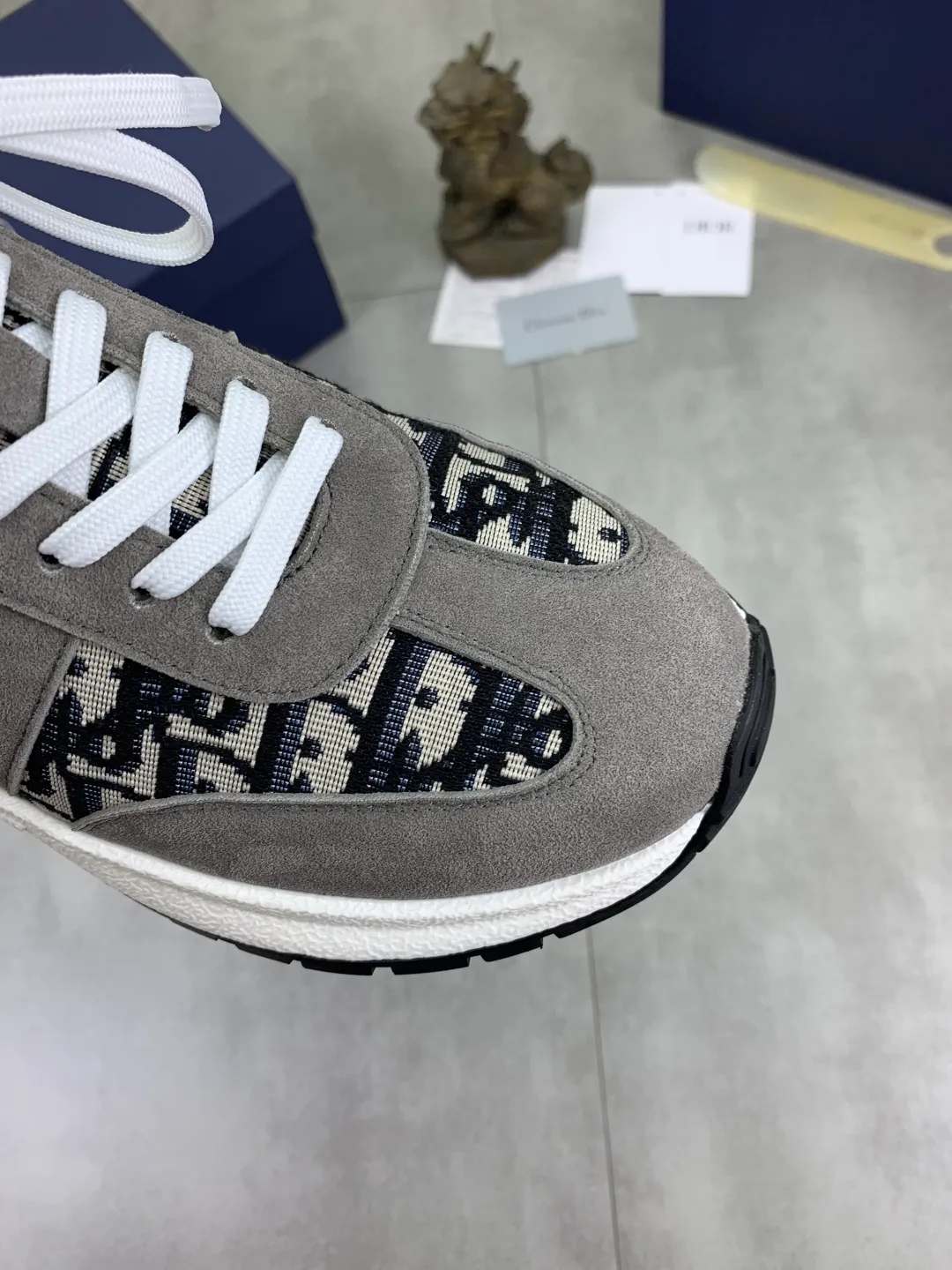 Men's Men's Shoes💰P440💰[New Style]🆘[Dior] 2025 Dior Original Lace-up Low-top Men's Shoes Classic casual shoes 🔥This model is the official classic model, with high quality and made by famous original designers. It is made of high-quality cowhide with original materials➕comfortable and breathable mesh lining➕pigskin insole. The perfect last shape and generous and fashionable design have attracted many consumers and are suitable for drivers to drive🚗. What you want is the best quality in the market. Color: seven colors. Code number: 38--44 (45 46 customized)